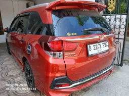 Honda Mobilio RS 2019 Orange 12