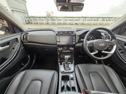 Hyundai Creta prime 2023 Putih two tone km 19 ribu 9