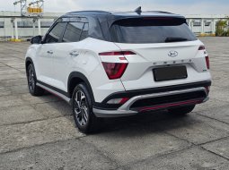 Hyundai Creta prime 2023 Putih two tone km 19 ribu 3