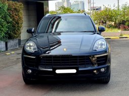 Porsche Macan Turbo PDK 2014 hitam km 29ribuan pajak panjang