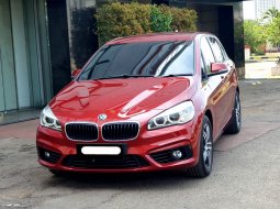 BMW 2 Series 218i 2015 merah km 32ribuan pajak panjang