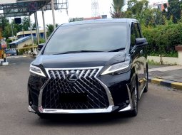 Lexus LM 350 2021 hitam vip 4 seater km 23 ribuan 3