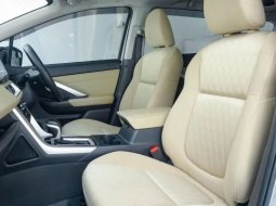 Mitsubishi Xpander Ultimate AT 2021 Silver 6