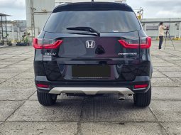 Honda BR-V Prestige CVT 2023 Hitam km antik 800 perak 3