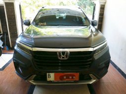 TDP 10% | Honda BR-V E Prestige CVT 2023 Abu-abu