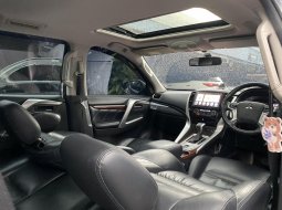 Mitsubishi Pajero Sport Dakar 4x2 AT 2016 Abu-abu 9