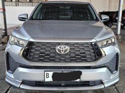 Toyota Zenix V Hybrid Modelista A/T ( Matic ) 2022 Silver Km Cuma 25rban Mulus Gress Siap Pakai