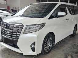 Toyota Alphard 2.5 G ATPM A/T ( Matic ) 2017 Putih Mulus Siap Pakai Good Condition 3