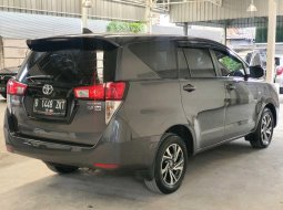Toyota Kijang Innova V Luxury AT 2021 5
