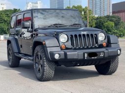 JEEP WRANGLER 3.8L BENSIN AT 2011 DIJUAL CEPAT TERMURAH 3