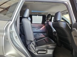 Toyota Innova Zenix V Modellista Hybrid AT ( Matic ) 2022 Silver Low km 25rban Mulus Siap Pakai 13