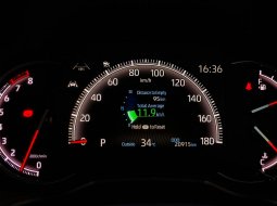 Toyota Voxy 2.0 A/T 2022 Putih 15