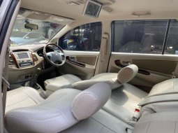 Toyota Kijang Innova V 2014 Abu-abu 13