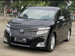 Nissan Elgrand Highway Star 2013 MPV 6