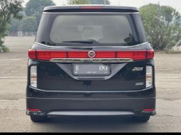 Nissan Elgrand Highway Star 2013 MPV 4