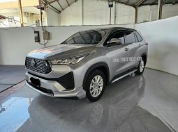 Toyota Innova Zenix V Modellista Hybrid AT ( Matic ) 2022 Silver Low km 25rban Mulus Siap Pakai 3
