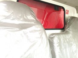 2rb KM SEPERTI BARU TERMURAH Isuzu traga box 2021 bok 5