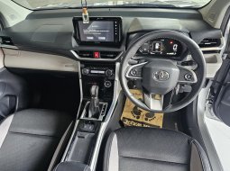 Toyota Avanza Q TSS AT ( Matic ) 2022 Silver Km Low 34rban Plat ganjil tangerang  Siap Pakai 9