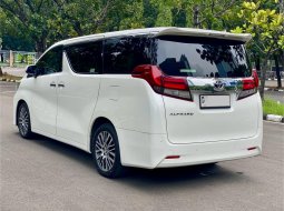 Toyota Alphard 2.5 G A/T 2017 Putih 4