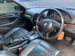 BMW 323 AT 2000 8