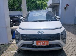 Hyundai Stargazer Prime AT 2022 Putih