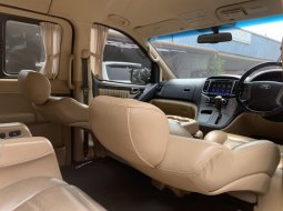 Hyundai H-1 Royale 2018 Hitam 9