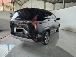Hyundai Stargazer Prime AT ( Matic ) 2023 Hitam Km low 20rban Good Condition Siap Pakai 5