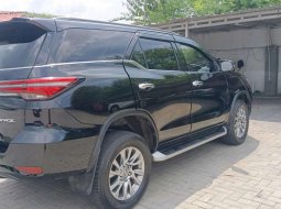 Toyota Fortuner 2.4 VRZ AT 2021 6
