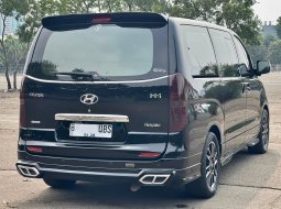 Hyundai H-1 Royale 2018 Hitam 4