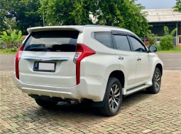 Mitsubishi Pajero Sport Dakar 4x2 AT 2017 Putih 6