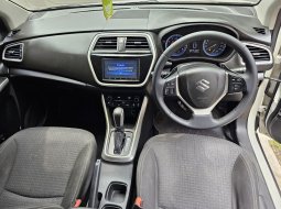 Suzuki SX4 Scross AT ( Matic ) 2017 Putih plat ganjil jakarta barat 11