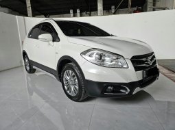 Suzuki SX4 Scross AT ( Matic ) 2017 Putih plat ganjil jakarta barat 2