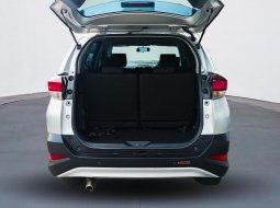 Daihatsu Terios R 1.5 A/T 2021 Silver 9