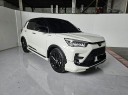 Toyota Raize GR TSS 1.0 AT ( Matic ) 2021 Putih Low km 27rban Two Tone Good Condition siap pakai 2