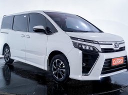 JUAL Toyota Voxy 2.0 AT 2019 Putih