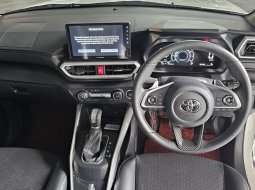 Toyota Raize GR TSS 1.0 AT ( Matic ) 2021 Putih Low km 27rban Two Tone Good Condition siap pakai 11