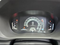 Mitsubishi Xpander Cross CVT 2023 Abu-abu 5