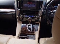 2020 Toyota Alphard 2.5 G A/T Tangan Satu Rawatan Rutin ATPM Resmi mulusSiap Dipakai Luar Kota Pulau 9