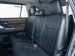 Toyota Innova Zenix V 2023- Mobil Murah Kredit 6