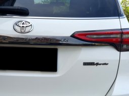Toyota Fortuner 2.4 TRD AT 2021 putih km 31 ribuan diesel 21