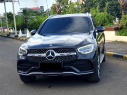 Mercedes-Benz GLC 200 AMG Line 2020 hitam km 30 ribu 1