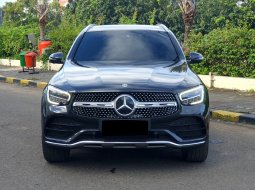 Mercedes-Benz GLC 200 AMG Line 2020 hitam km 30 ribu 3