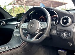 Mercedes-Benz GLC 200 AMG Line 2020 hitam km 30 ribu 12