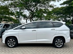 Hyundai Stargazer Prime Captain Seat At 2023 8