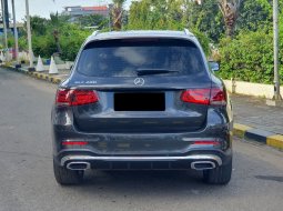 Mercedes-Benz GLC 200 AMG Line 2020 hitam km 30 ribu 18