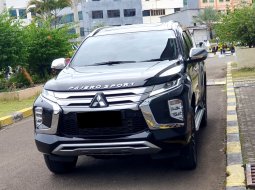 Mitsubishi Pajero Sport NewDakar Ultimate 4x4 A/T 2024 hitam km 4 ribuan 3
