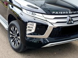 Mitsubishi Pajero Sport NewDakar Ultimate 4x4 A/T 2024 hitam km 4 ribuan 8