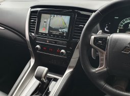 Mitsubishi Pajero Sport NewDakar Ultimate 4x4 A/T 2024 hitam km 4 ribuan 12