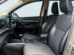 Suzuki XL7 Beta 1.5 AT 2022 Abu-abu 11