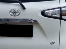 Toyota Sienta V CVT 2017 putih km 69rban 21